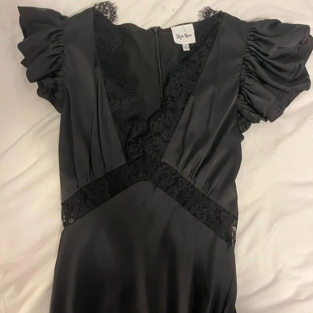 Sky to Moon Black Midi Dress